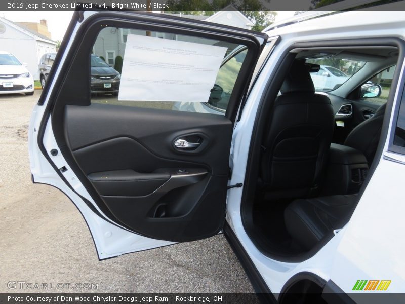 Bright White / Black 2019 Jeep Cherokee Limited 4x4