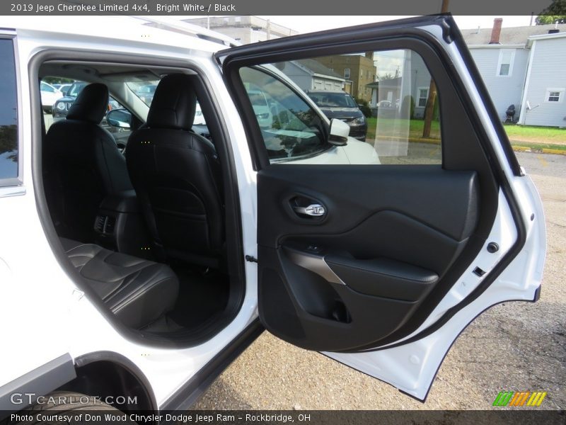 Bright White / Black 2019 Jeep Cherokee Limited 4x4