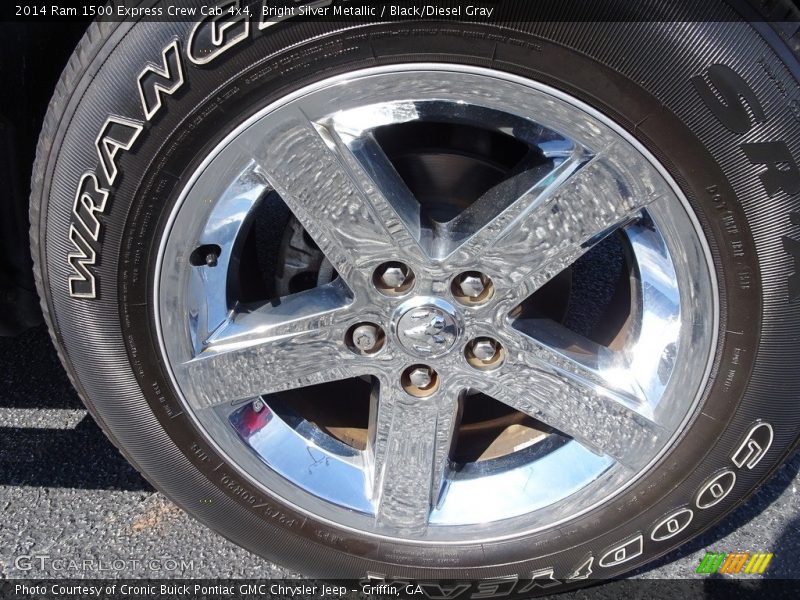 Bright Silver Metallic / Black/Diesel Gray 2014 Ram 1500 Express Crew Cab 4x4