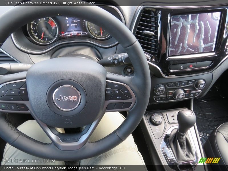 Bright White / Black 2019 Jeep Cherokee Limited 4x4