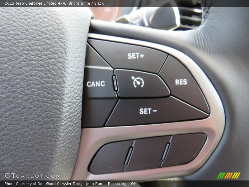 Bright White / Black 2019 Jeep Cherokee Limited 4x4