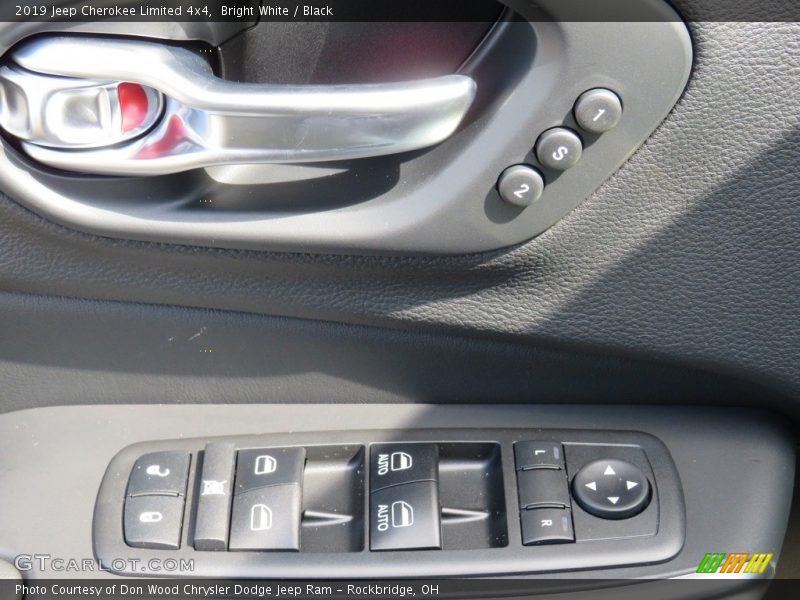 Bright White / Black 2019 Jeep Cherokee Limited 4x4