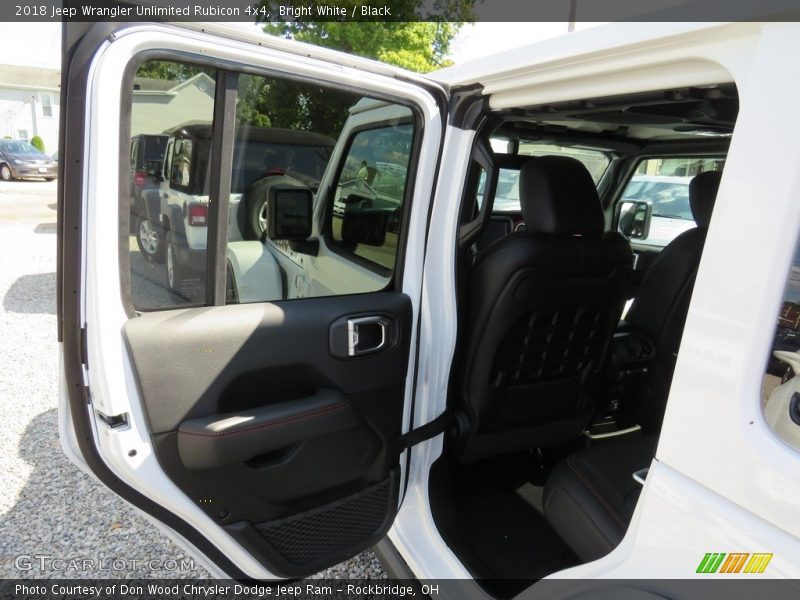 Bright White / Black 2018 Jeep Wrangler Unlimited Rubicon 4x4