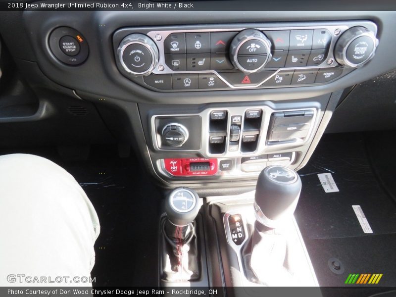 Bright White / Black 2018 Jeep Wrangler Unlimited Rubicon 4x4