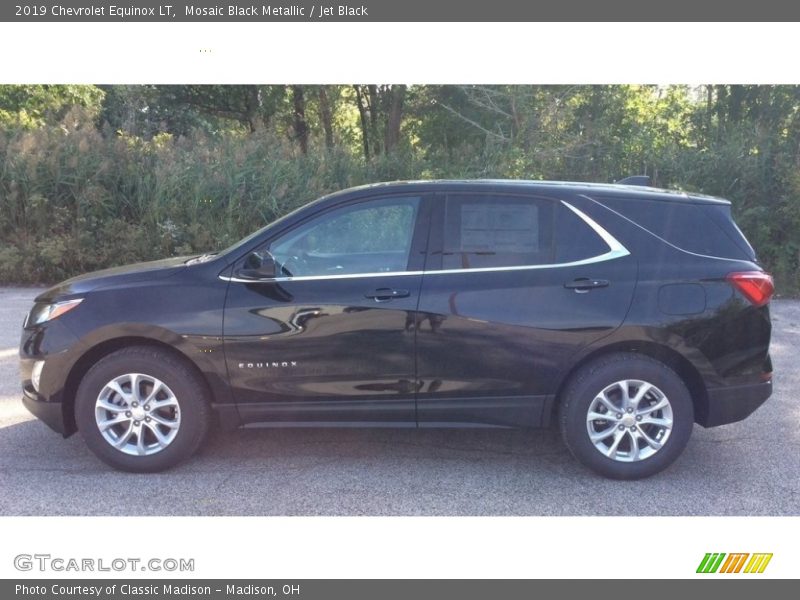 Mosaic Black Metallic / Jet Black 2019 Chevrolet Equinox LT