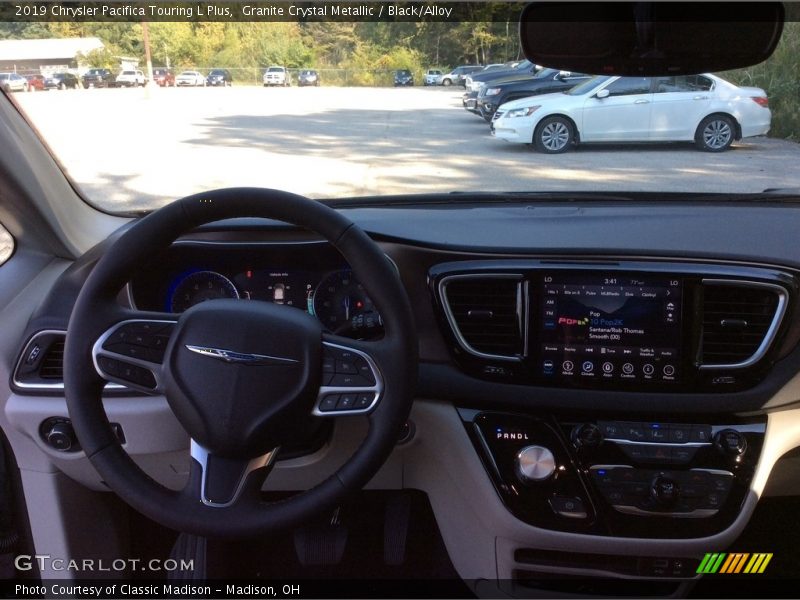 Granite Crystal Metallic / Black/Alloy 2019 Chrysler Pacifica Touring L Plus