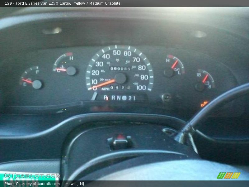 Yellow / Medium Graphite 1997 Ford E Series Van E250 Cargo