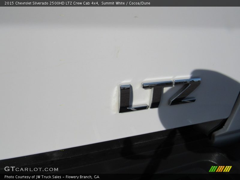 Summit White / Cocoa/Dune 2015 Chevrolet Silverado 2500HD LTZ Crew Cab 4x4