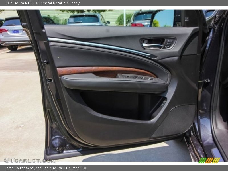 Door Panel of 2019 MDX 