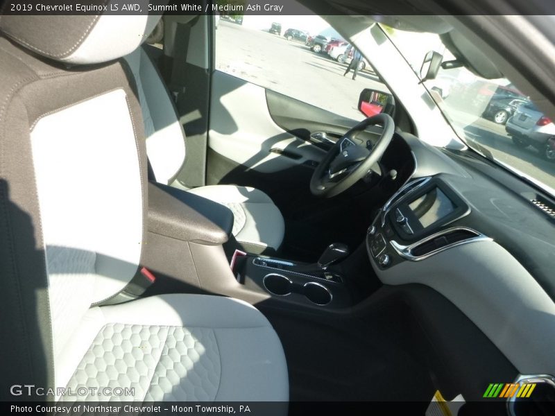 Summit White / Medium Ash Gray 2019 Chevrolet Equinox LS AWD