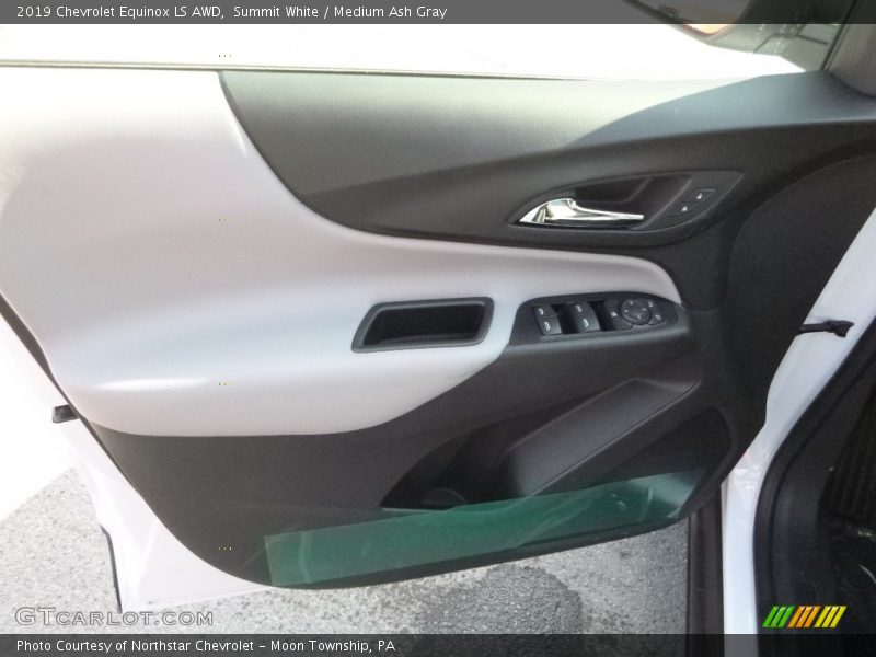Summit White / Medium Ash Gray 2019 Chevrolet Equinox LS AWD