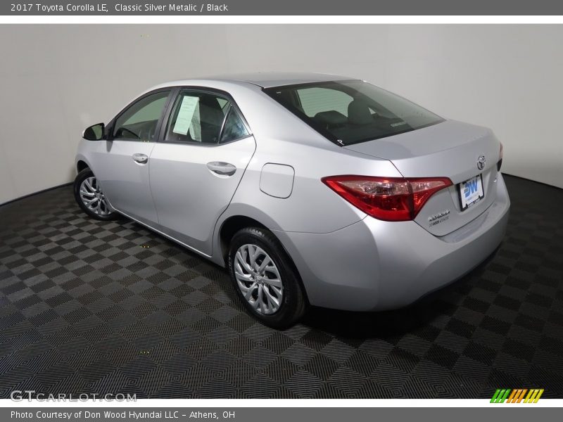 Classic Silver Metalic / Black 2017 Toyota Corolla LE