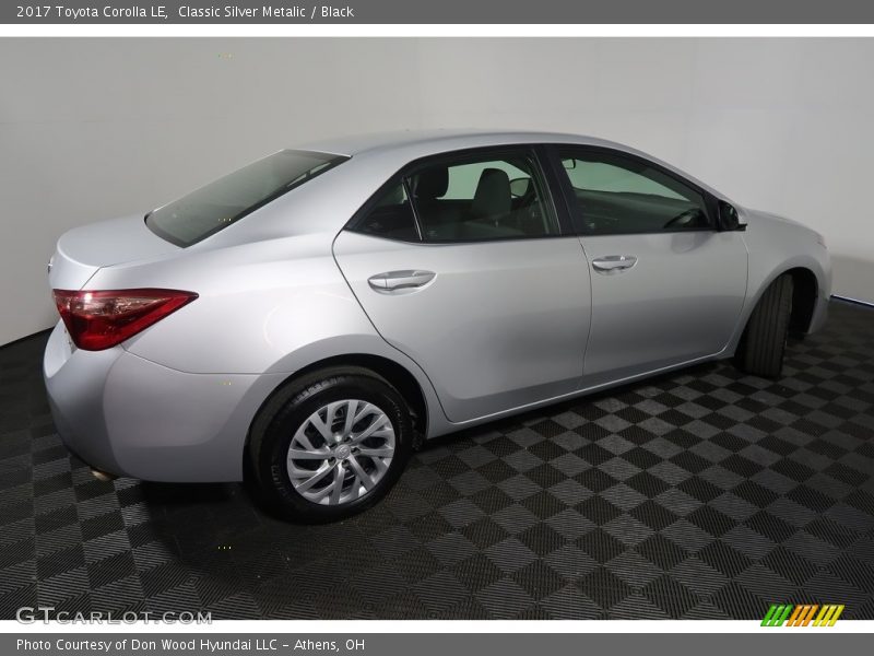 Classic Silver Metalic / Black 2017 Toyota Corolla LE