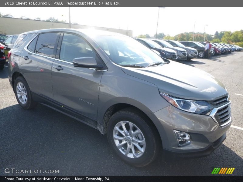 Pepperdust Metallic / Jet Black 2019 Chevrolet Equinox LT AWD