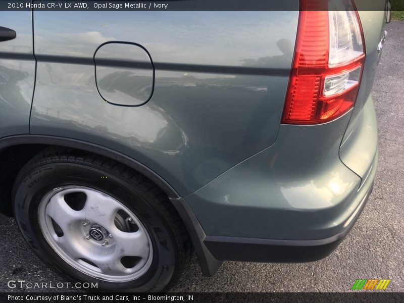 Opal Sage Metallic / Ivory 2010 Honda CR-V LX AWD