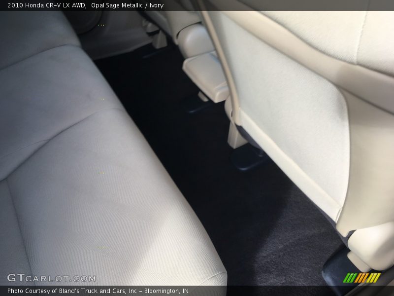 Opal Sage Metallic / Ivory 2010 Honda CR-V LX AWD