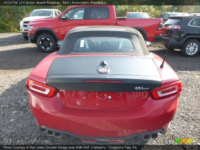 Red / Rosso/Nero (Red/Black) 2019 Fiat 124 Spider Abarth Roadster