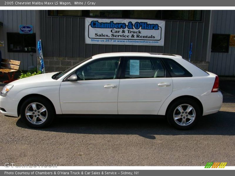 White / Gray 2005 Chevrolet Malibu Maxx LS Wagon
