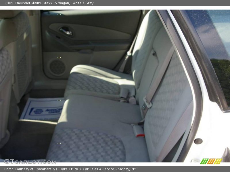 White / Gray 2005 Chevrolet Malibu Maxx LS Wagon