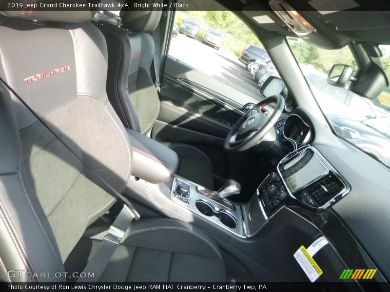 Bright White / Black 2019 Jeep Grand Cherokee Trailhawk 4x4