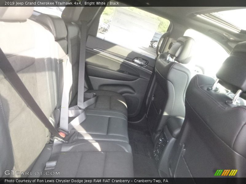 Bright White / Black 2019 Jeep Grand Cherokee Trailhawk 4x4