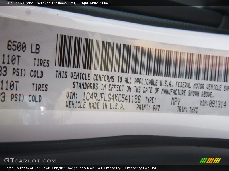 2019 Grand Cherokee Trailhawk 4x4 Bright White Color Code PW7