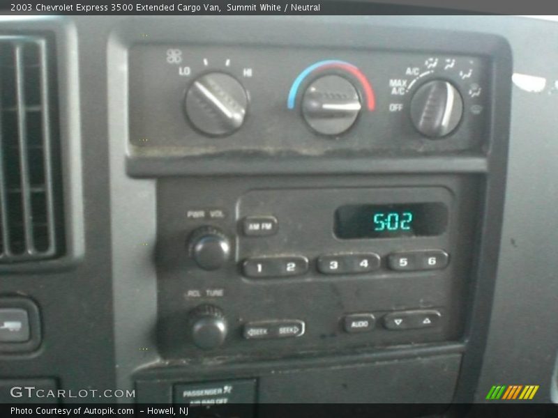 Summit White / Neutral 2003 Chevrolet Express 3500 Extended Cargo Van