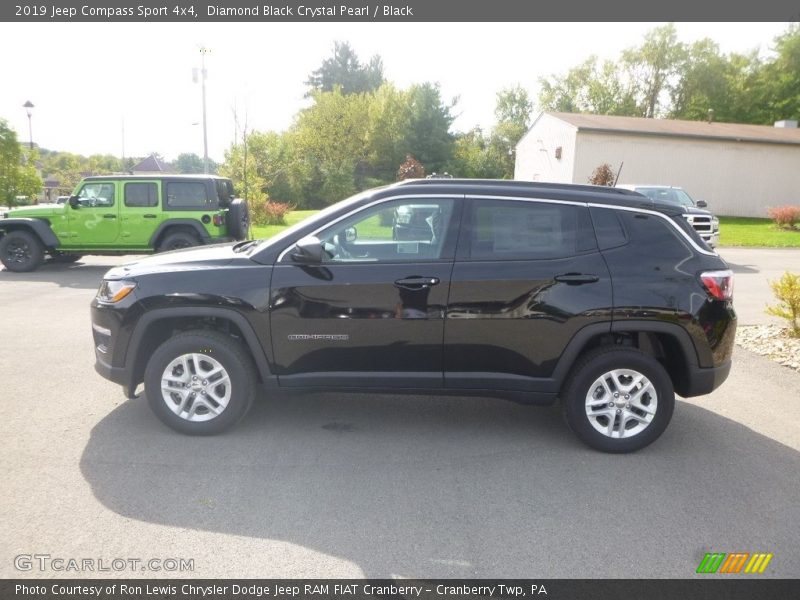  2019 Compass Sport 4x4 Diamond Black Crystal Pearl