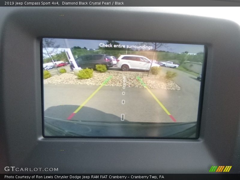 Diamond Black Crystal Pearl / Black 2019 Jeep Compass Sport 4x4