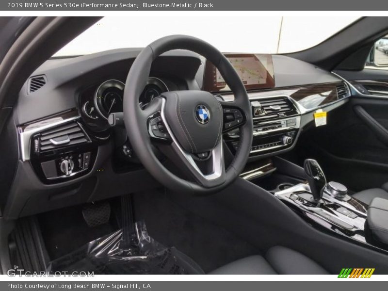Bluestone Metallic / Black 2019 BMW 5 Series 530e iPerformance Sedan