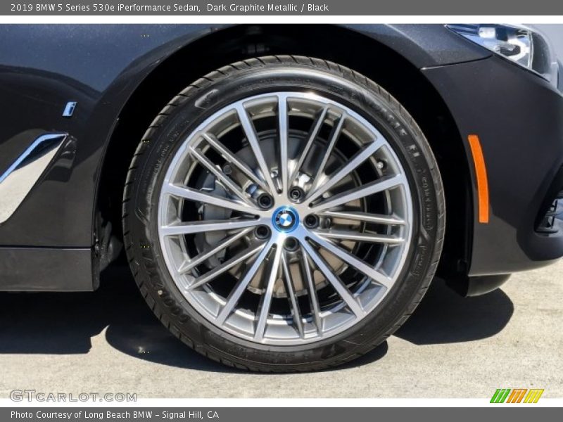 Dark Graphite Metallic / Black 2019 BMW 5 Series 530e iPerformance Sedan