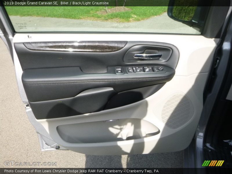Billet / Black/Light Graystone 2019 Dodge Grand Caravan SE