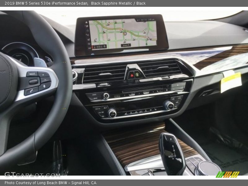 Black Sapphire Metallic / Black 2019 BMW 5 Series 530e iPerformance Sedan