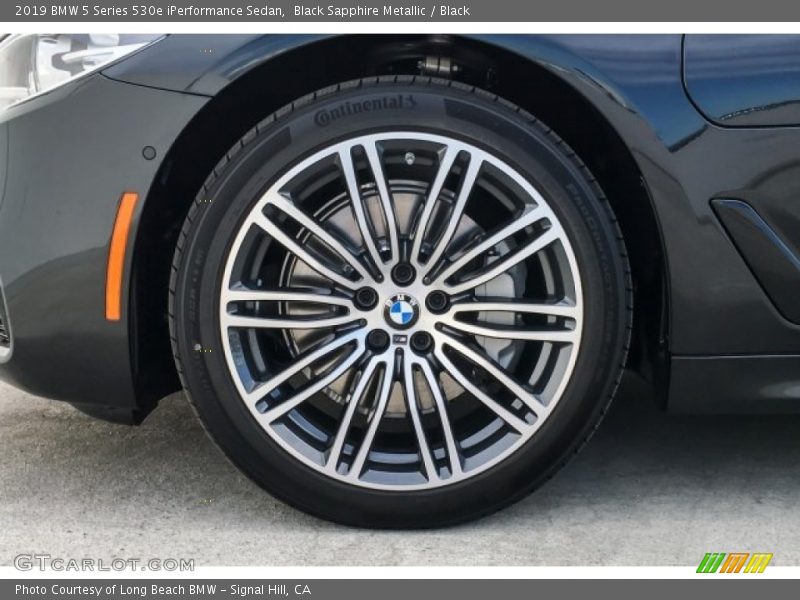 Black Sapphire Metallic / Black 2019 BMW 5 Series 530e iPerformance Sedan