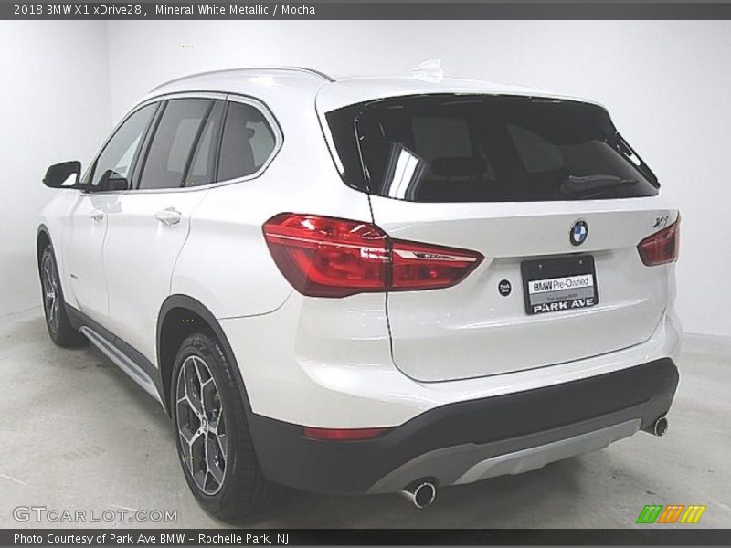 Mineral White Metallic / Mocha 2018 BMW X1 xDrive28i