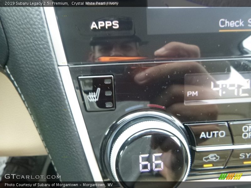 Crystal White Pearl / Ivory 2019 Subaru Legacy 2.5i Premium