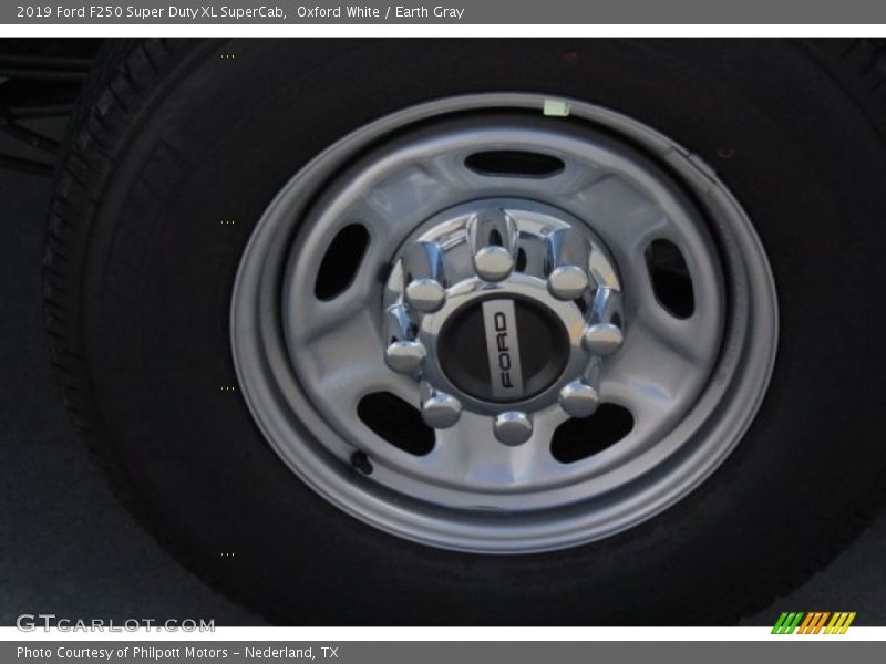 Oxford White / Earth Gray 2019 Ford F250 Super Duty XL SuperCab