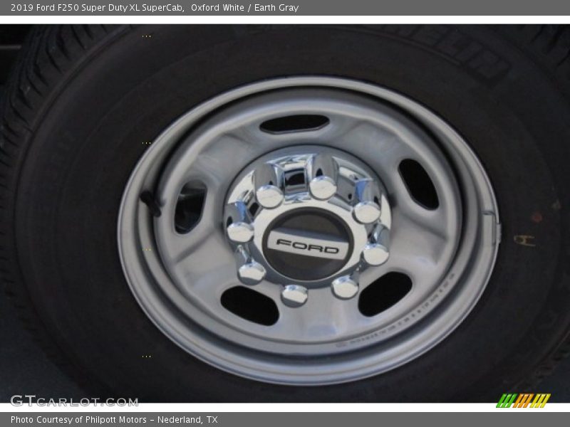 Oxford White / Earth Gray 2019 Ford F250 Super Duty XL SuperCab