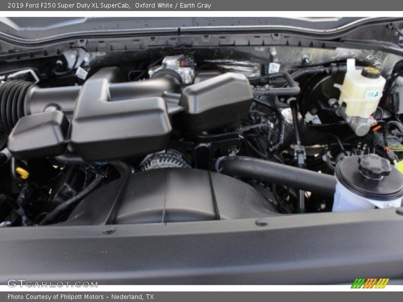 Oxford White / Earth Gray 2019 Ford F250 Super Duty XL SuperCab