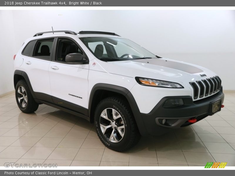 Bright White / Black 2018 Jeep Cherokee Trailhawk 4x4