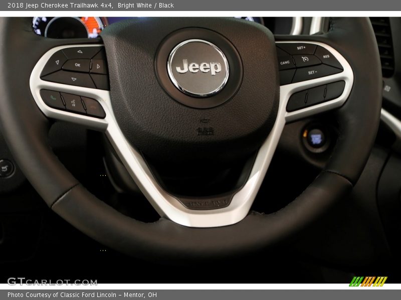 Bright White / Black 2018 Jeep Cherokee Trailhawk 4x4