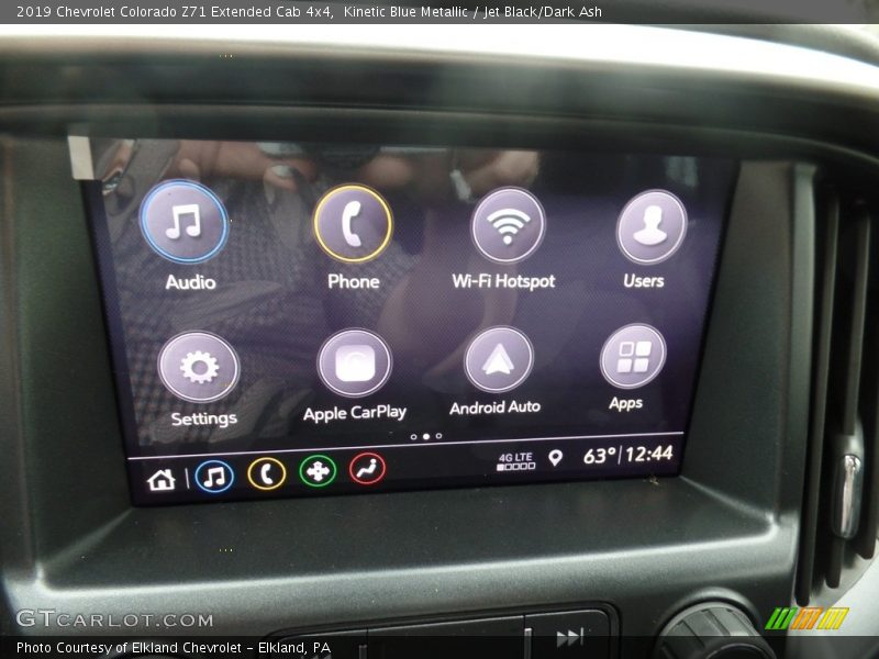 Controls of 2019 Colorado Z71 Extended Cab 4x4