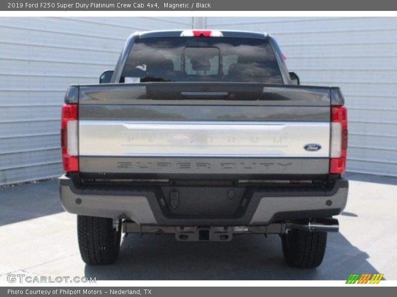 Magnetic / Black 2019 Ford F250 Super Duty Platinum Crew Cab 4x4