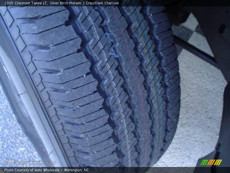 Silver Birch Metallic / Gray/Dark Charcoal 2005 Chevrolet Tahoe LT