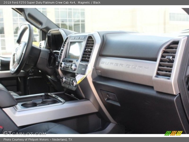 Magnetic / Black 2019 Ford F250 Super Duty Platinum Crew Cab 4x4