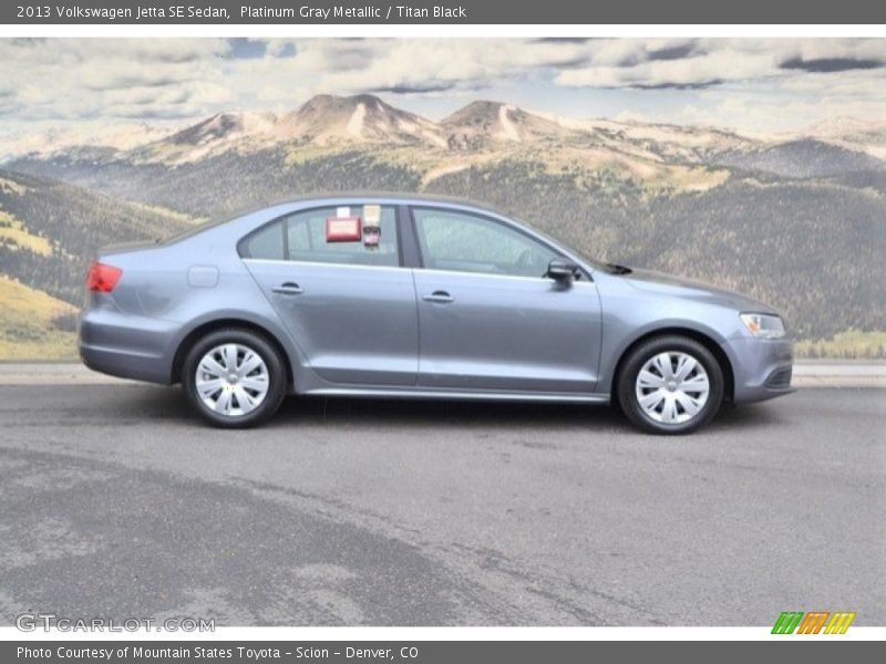 Platinum Gray Metallic / Titan Black 2013 Volkswagen Jetta SE Sedan