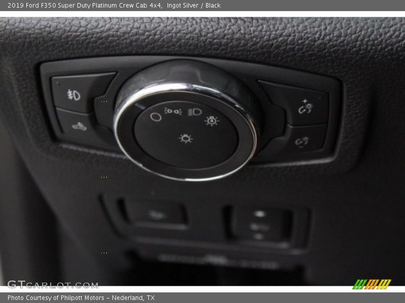 Ingot Silver / Black 2019 Ford F350 Super Duty Platinum Crew Cab 4x4