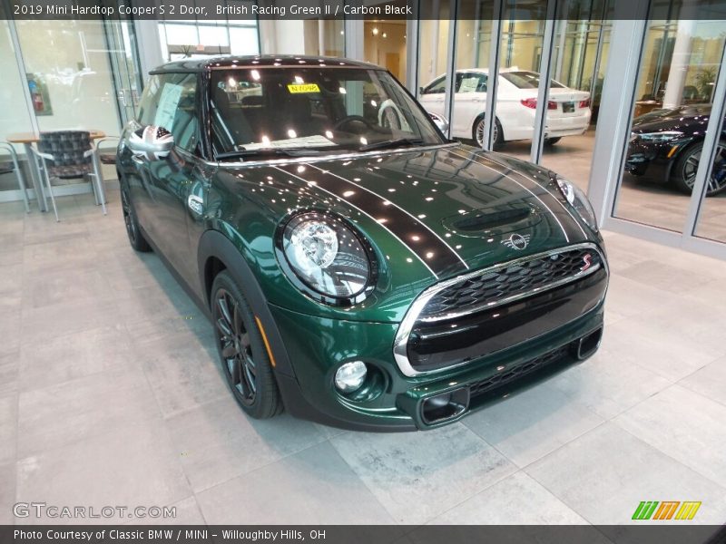 British Racing Green II / Carbon Black 2019 Mini Hardtop Cooper S 2 Door