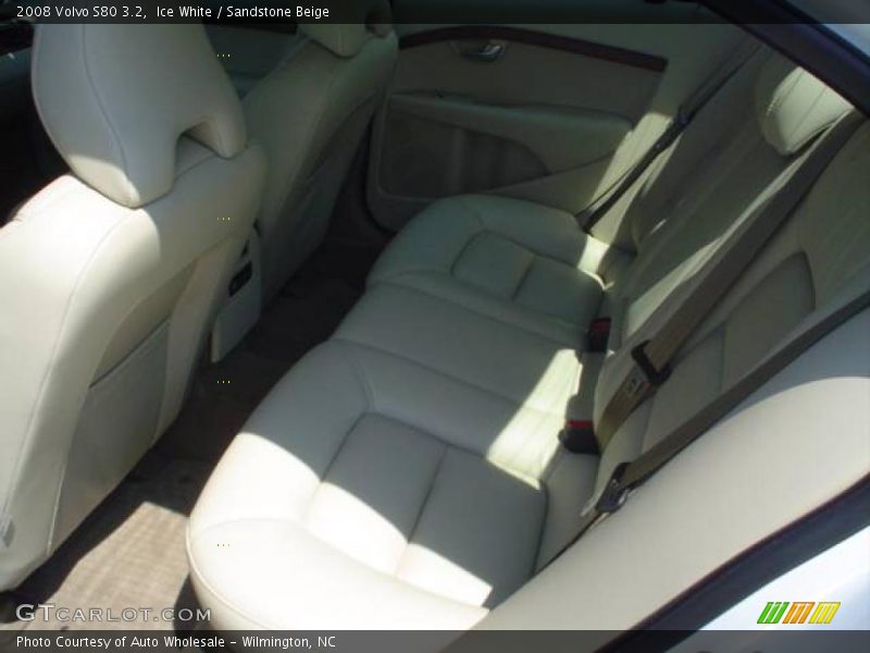 Ice White / Sandstone Beige 2008 Volvo S80 3.2