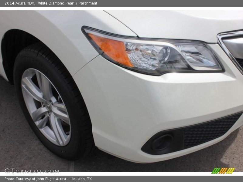 White Diamond Pearl / Parchment 2014 Acura RDX